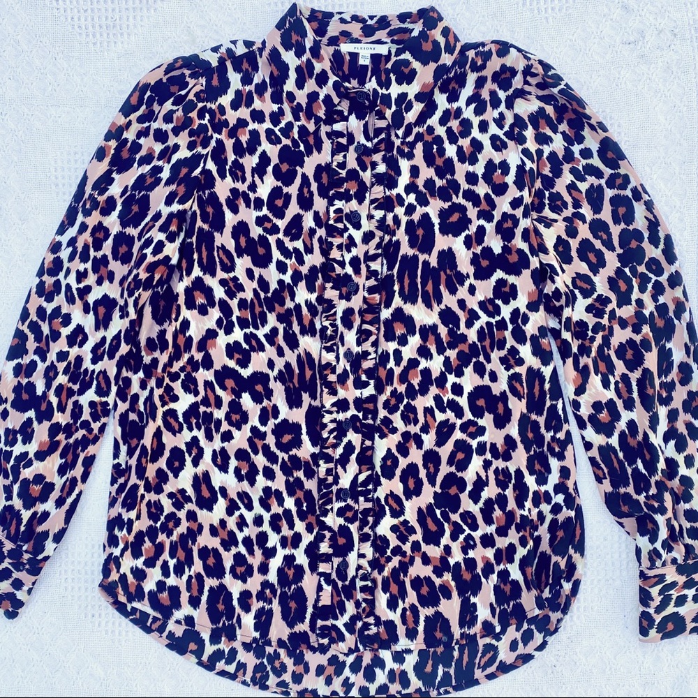 Blouse by Pleioni